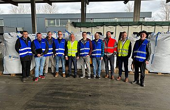 Gruppenfoto_6R_Logistics_2.jpeg